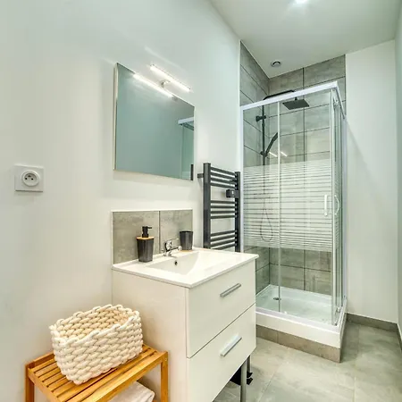 L'amandier - Superbe T2 Au Coeur De 5 Apartment Lyon